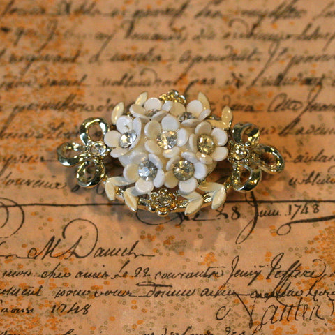 Picture of Diamante flower cluster brooch